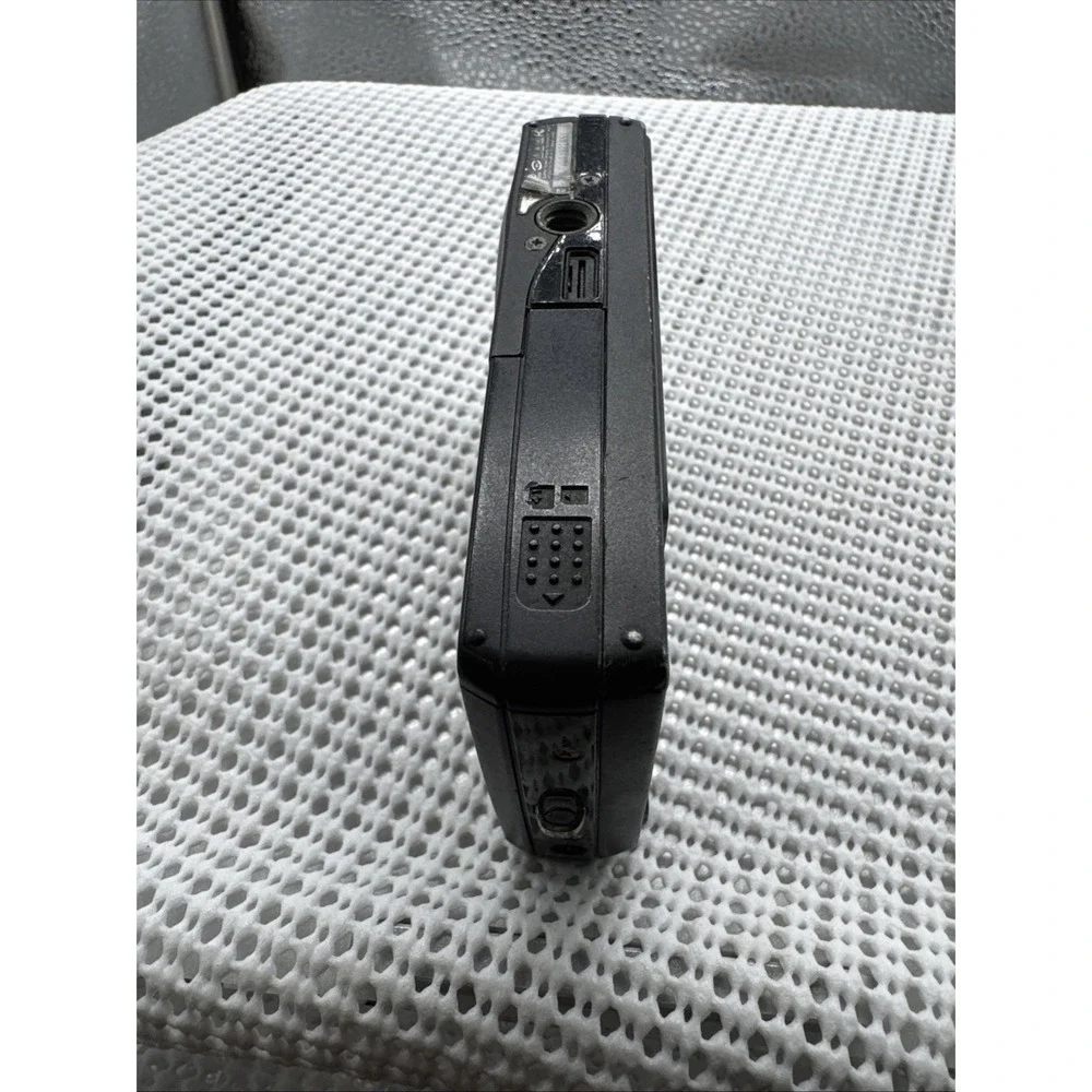 Kodak EasyShare M1033 10MP Digital Camera Black Untested For Parts Repair